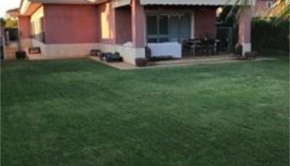 Casa o xalet en venda a Calle Pantano de Puerto Peña, 63, Las Vaguadas, Badajoz Capital - imatge 1 Foto 1 de Casa o xalet en venda a Calle Pantano de Puerto Peña, 63, Las Vaguadas, Badajoz Capital