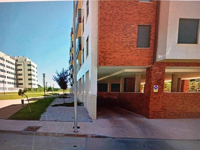 Garaje en Alquiler en Calle Antonio Segura Zubizarreta, 10 en Calaverón - Pajaritos