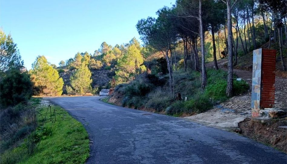 Finca rústica en venta en Gu-212, 15, Aranzueque, Guadalajara - imagen 1 Foto 1 de Finca rústica en venta en Gu-212, 15, Aranzueque, Guadalajara