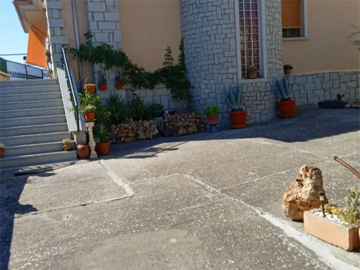 Wohnung zum Verkauf in Calle Fuente, 52, Carbajales de Alba Außenansicht von Wohnung zum Verkauf in Carbajales de Alba mit Heizung, Privatgarten und Terrasse