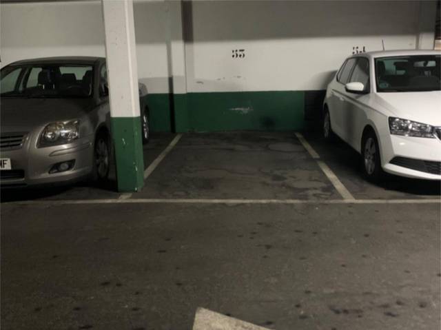 Garaje en Alquiler en Calle de Berrocal, 3 en Butarque