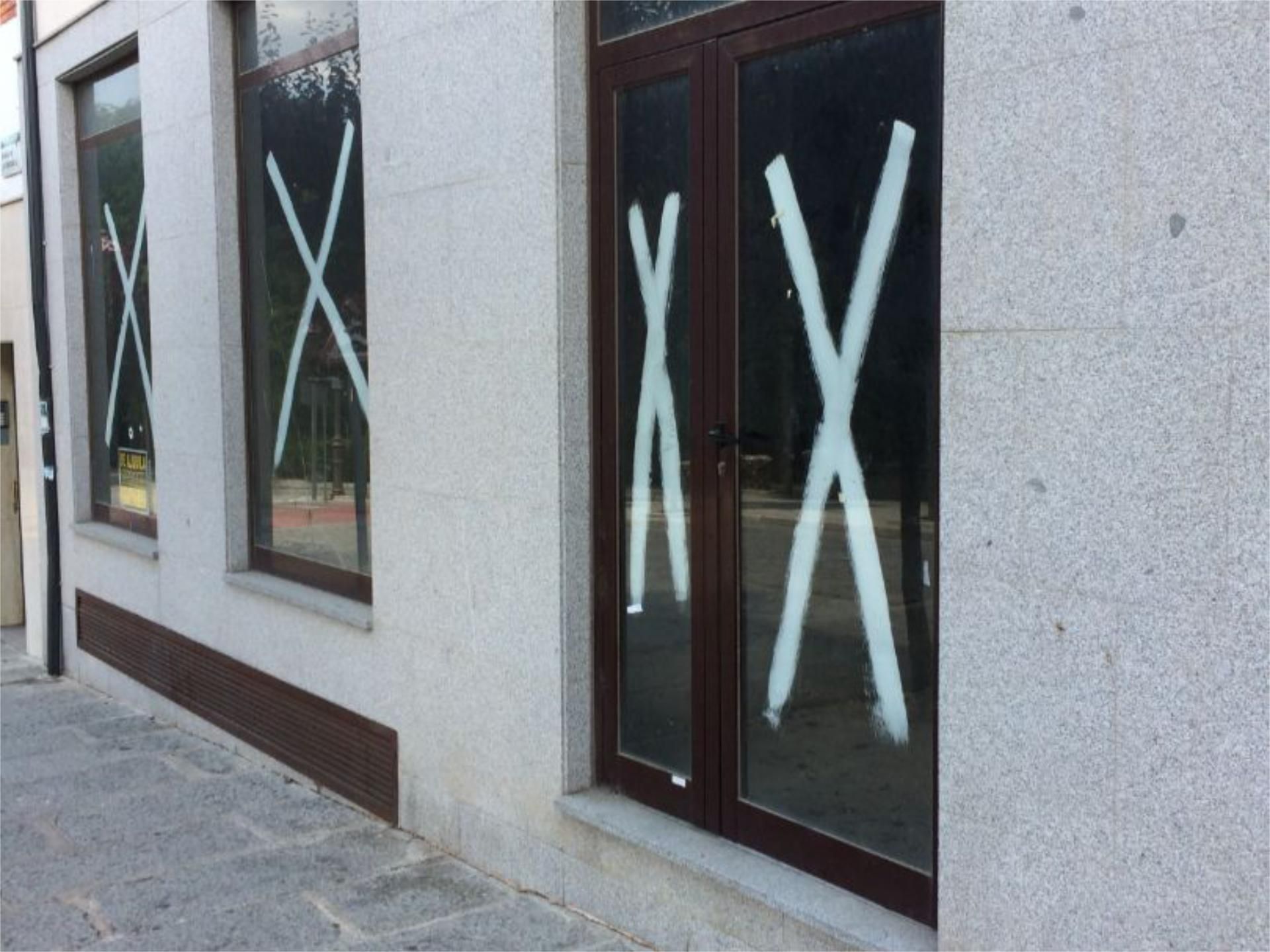 Exterior view of Premises for sale in El Espinar