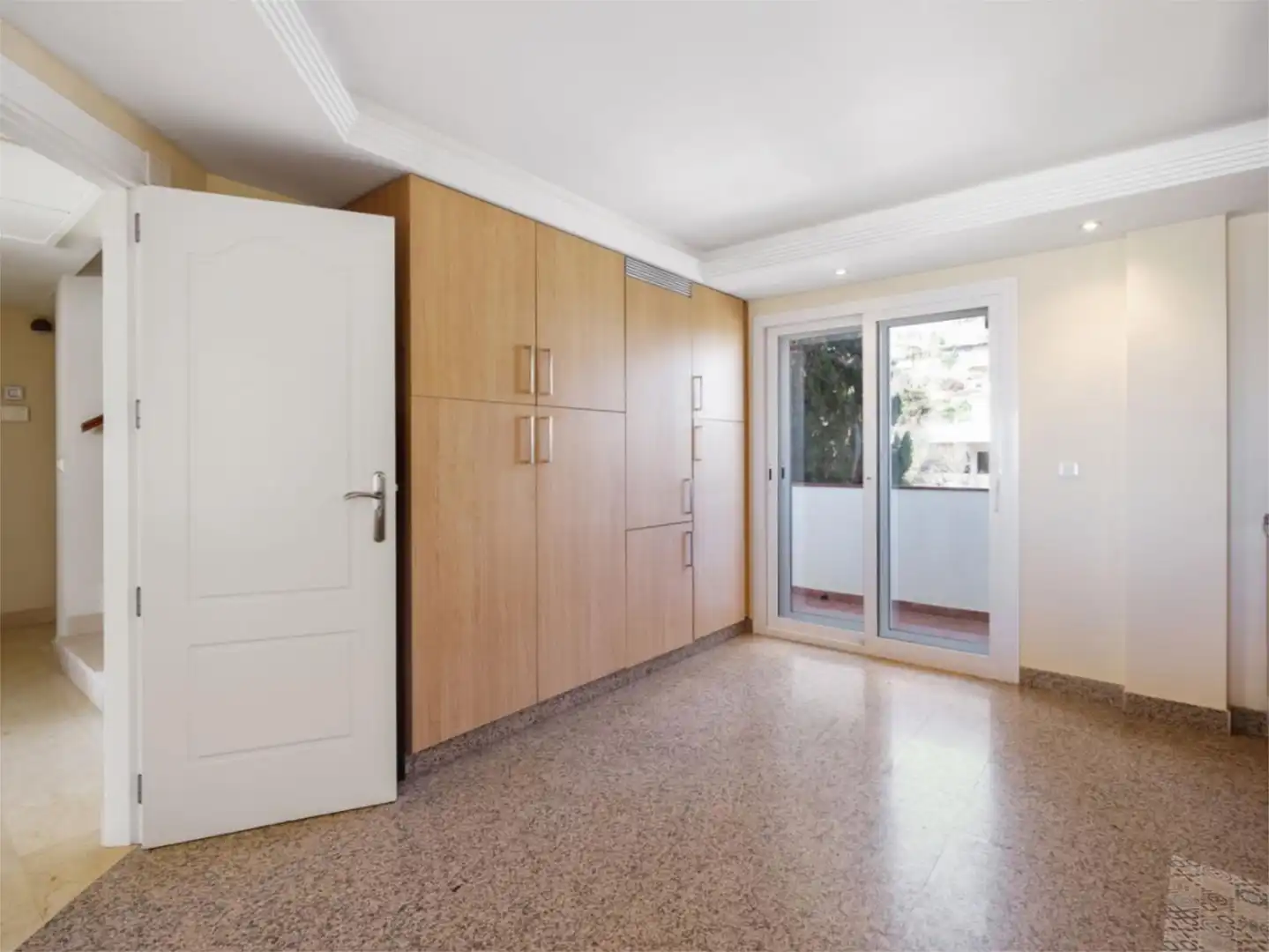 Dúplex en venda a N-340, Buenas Noches Dormitori de Dúplex en venda en Estepona amb Aire condicionat, Calefacció i Jardí privat