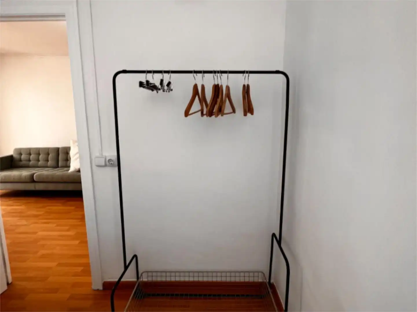 Room in Carrer Horitzontal, 19, Porta Exterior view of Flat for share in Barcelona with Heating, Parquet flooring and Furnished