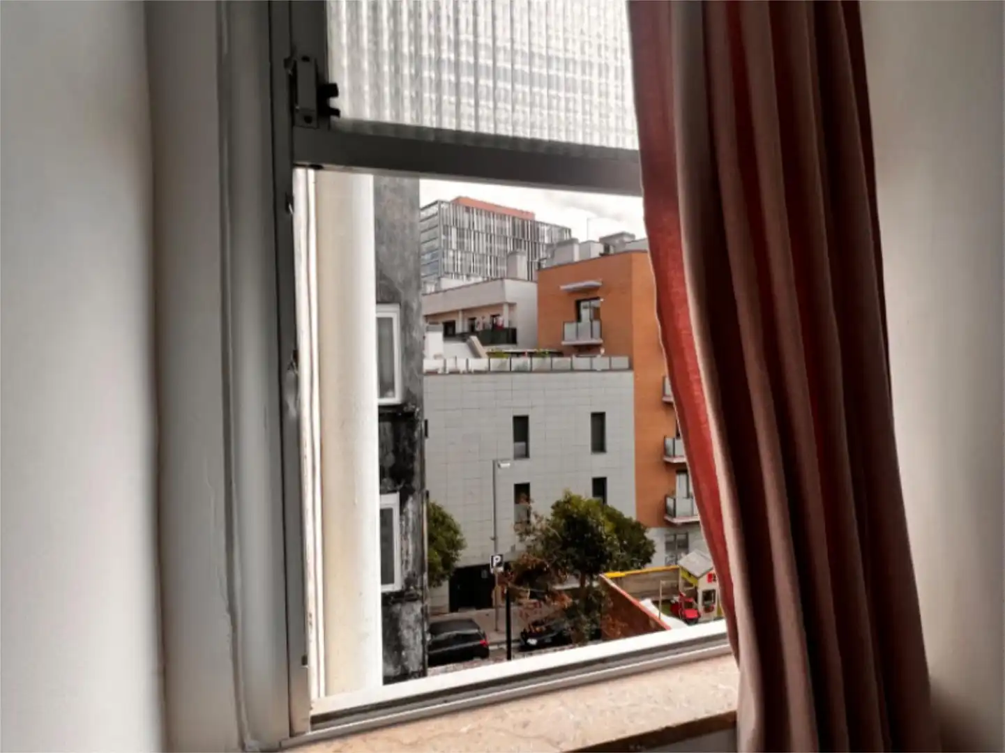 Room in Carrer Horitzontal, 19, Porta Exterior view of Flat for share in Barcelona with Heating, Parquet flooring and Furnished