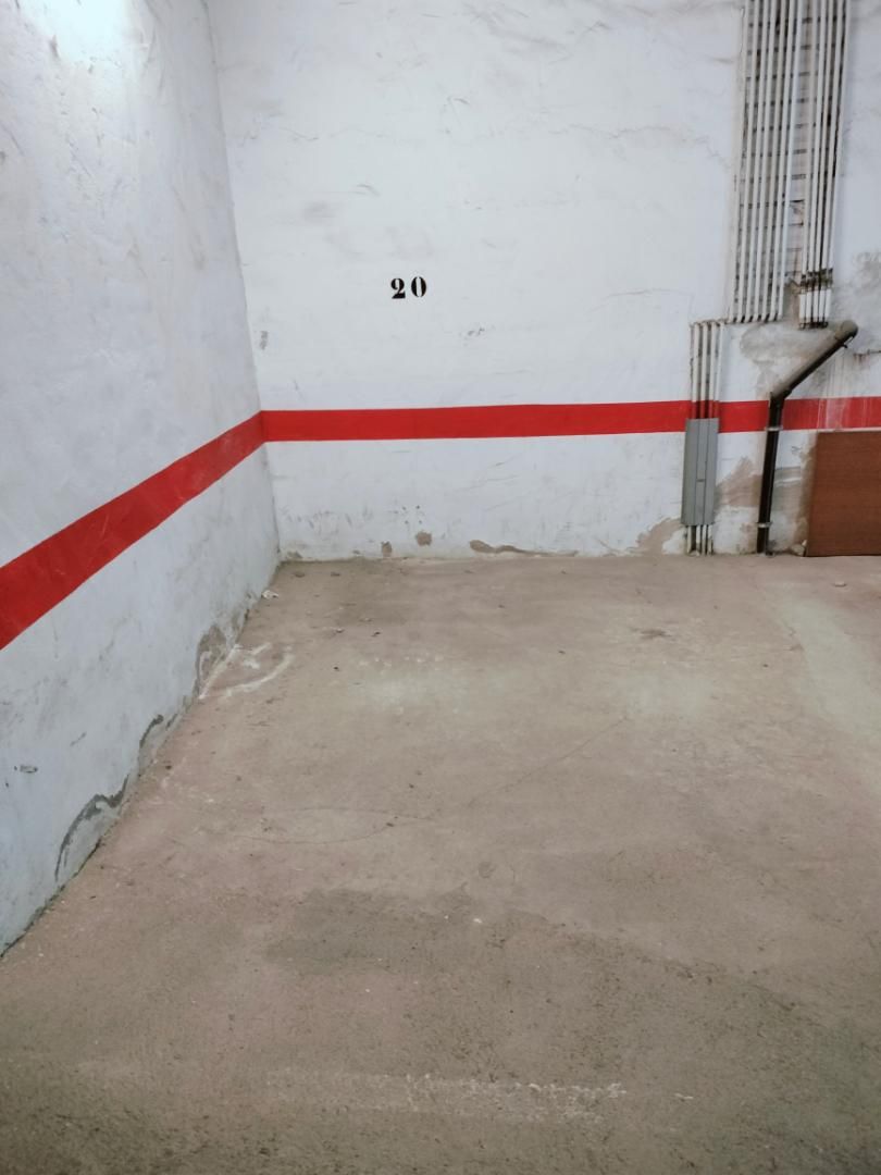Garage to rent in Carrer Progrés, 51, Centre