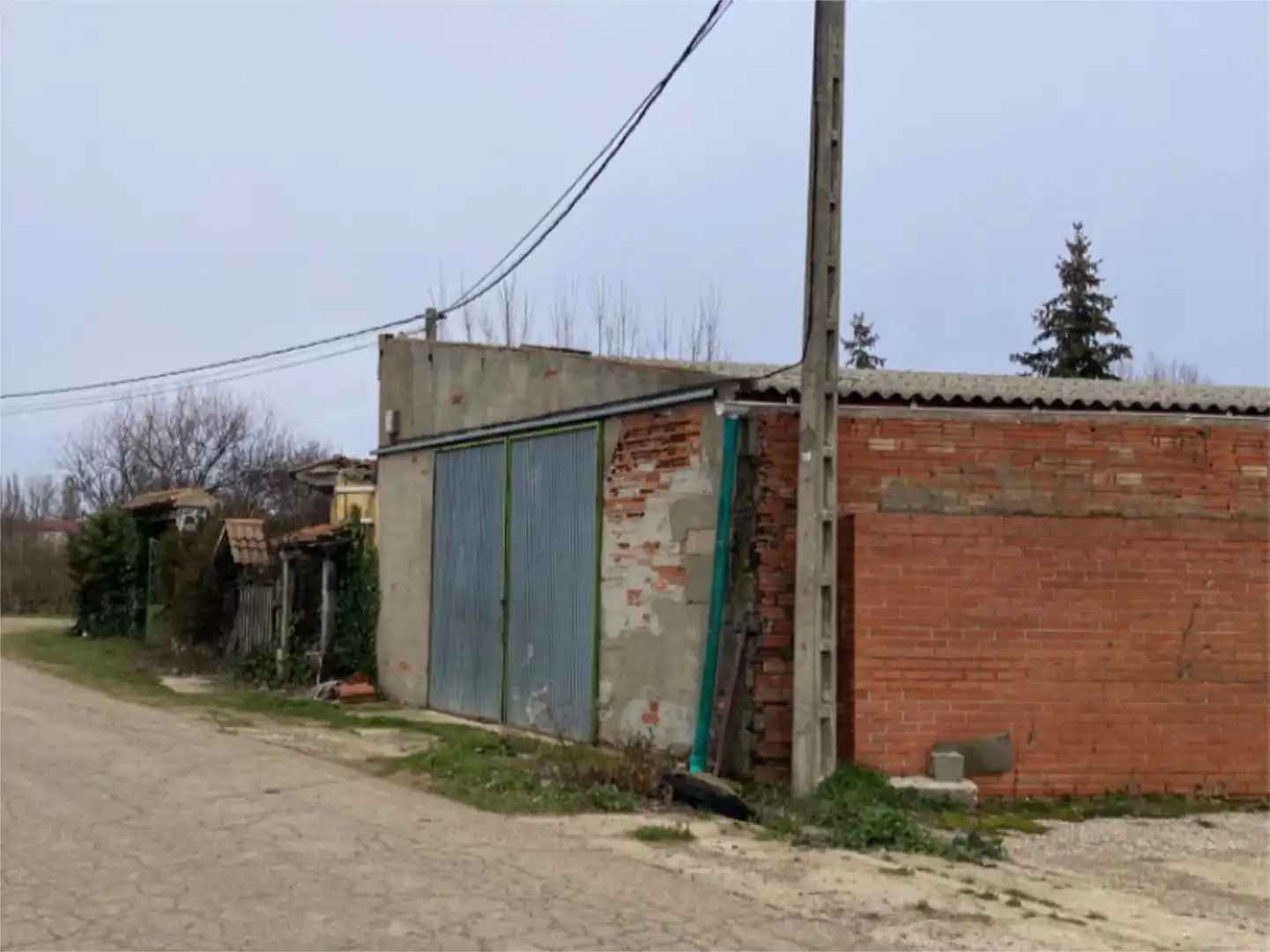 Vista exterior de Nave industrial en venta en Bustillo de la Vega