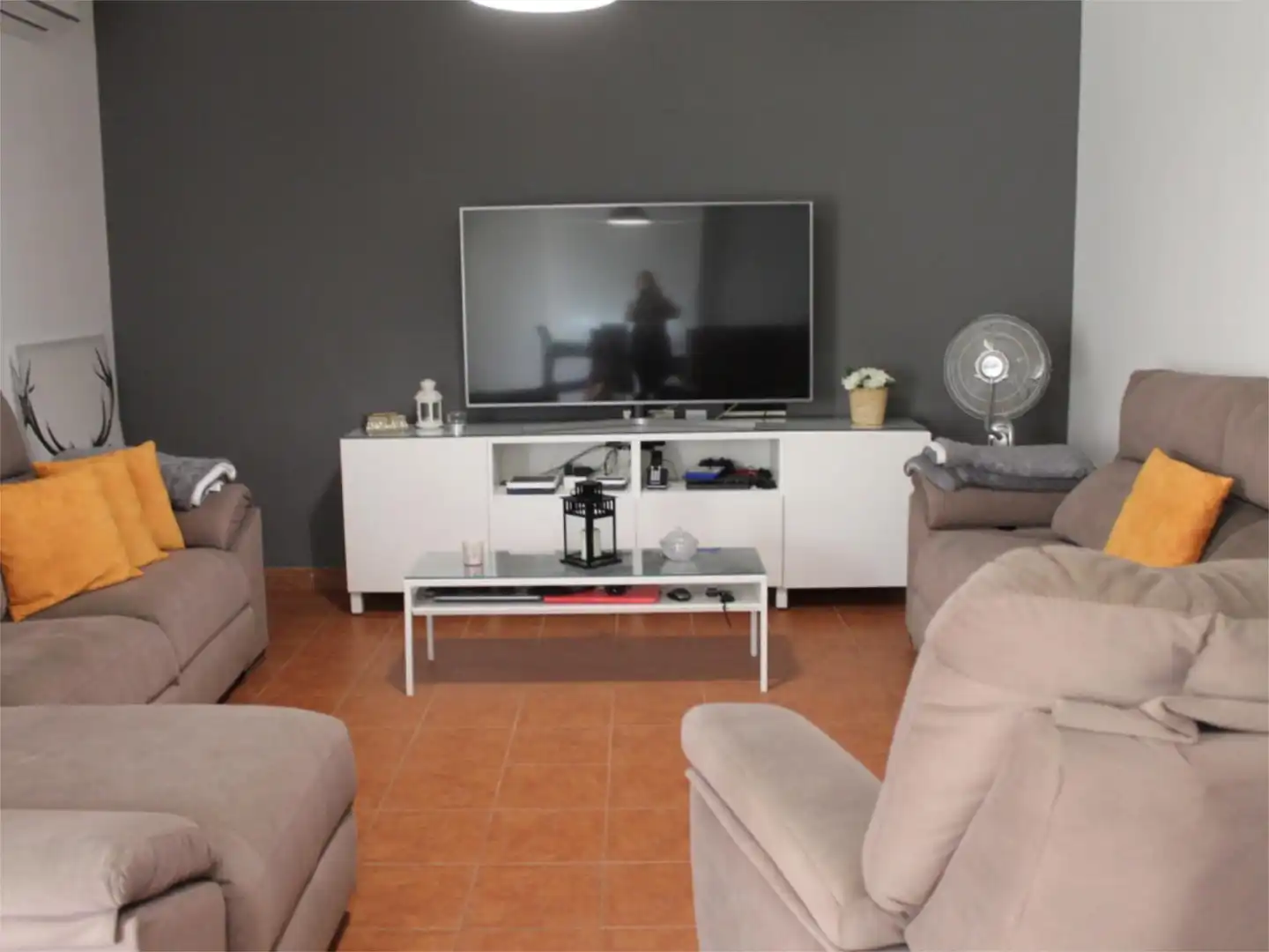 Houses for sale in Camino de la Barquera, 53, El Higuerón Living room of Houses for sale in Córdoba with Air Conditioner, Heating and Private garden