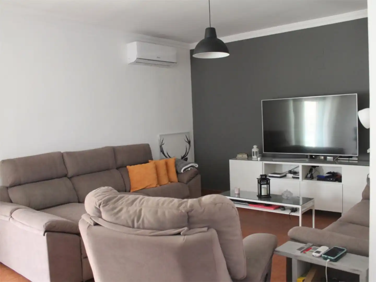 Houses for sale in Camino de la Barquera, 53, El Higuerón Living room of Houses for sale in Córdoba with Air Conditioner, Heating and Private garden