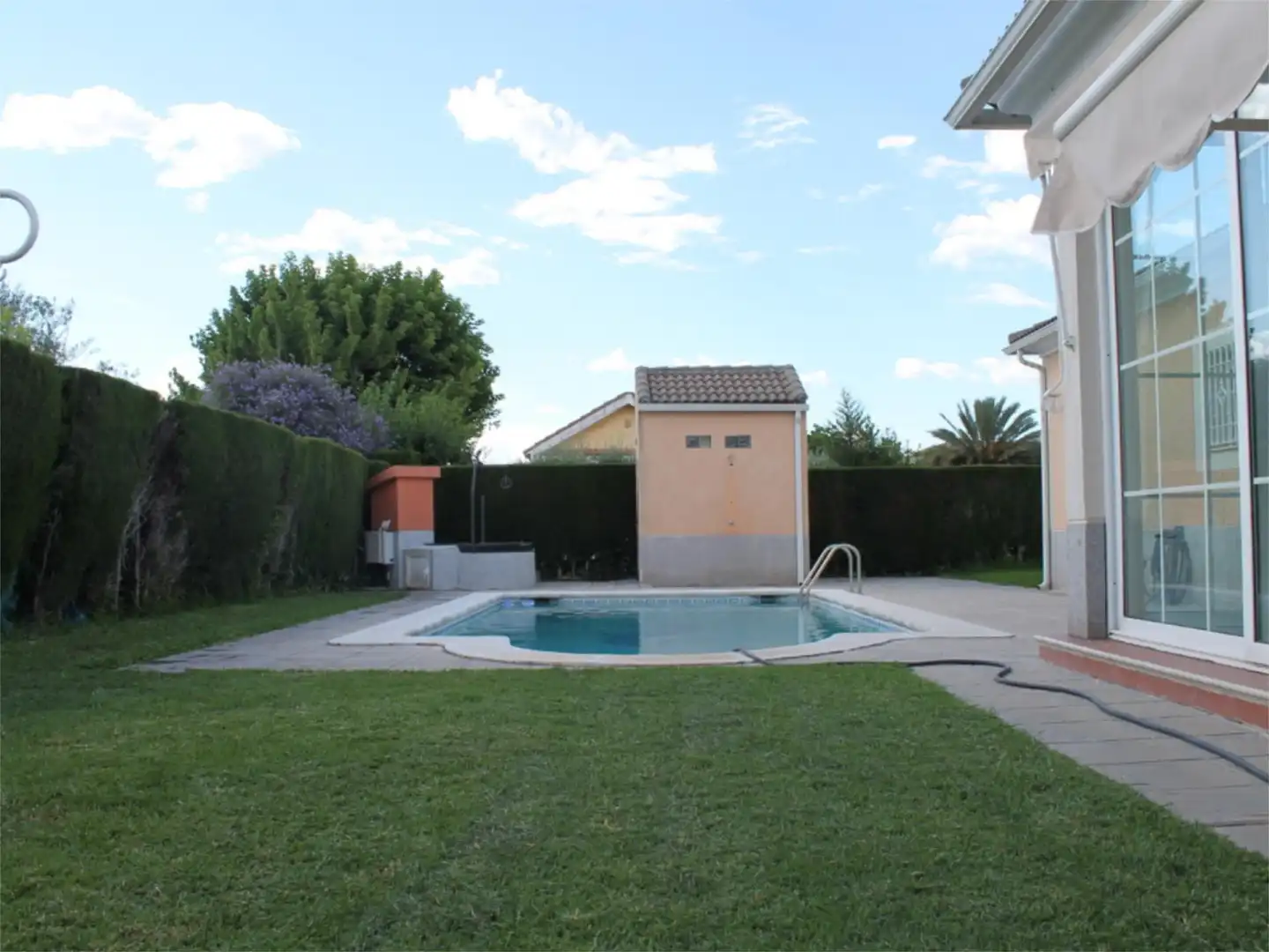 Houses for sale in Camino de la Barquera, 53, El Higuerón Swimming pool of Houses for sale in Córdoba with Air Conditioner, Heating and Private garden