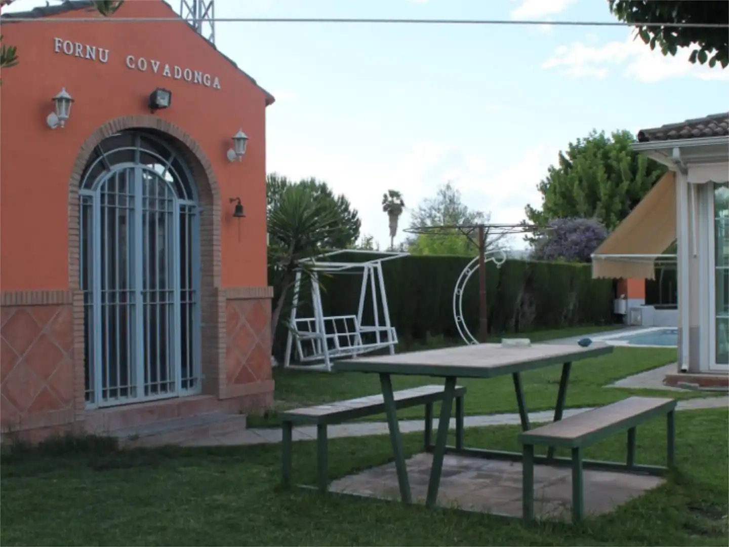 Houses for sale in Camino de la Barquera, 53, El Higuerón Garden of Houses for sale in Córdoba with Air Conditioner, Heating and Private garden