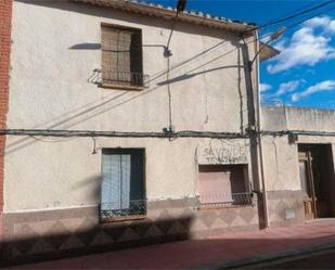 Exterior view of House or chalet for sale in Madrigueras