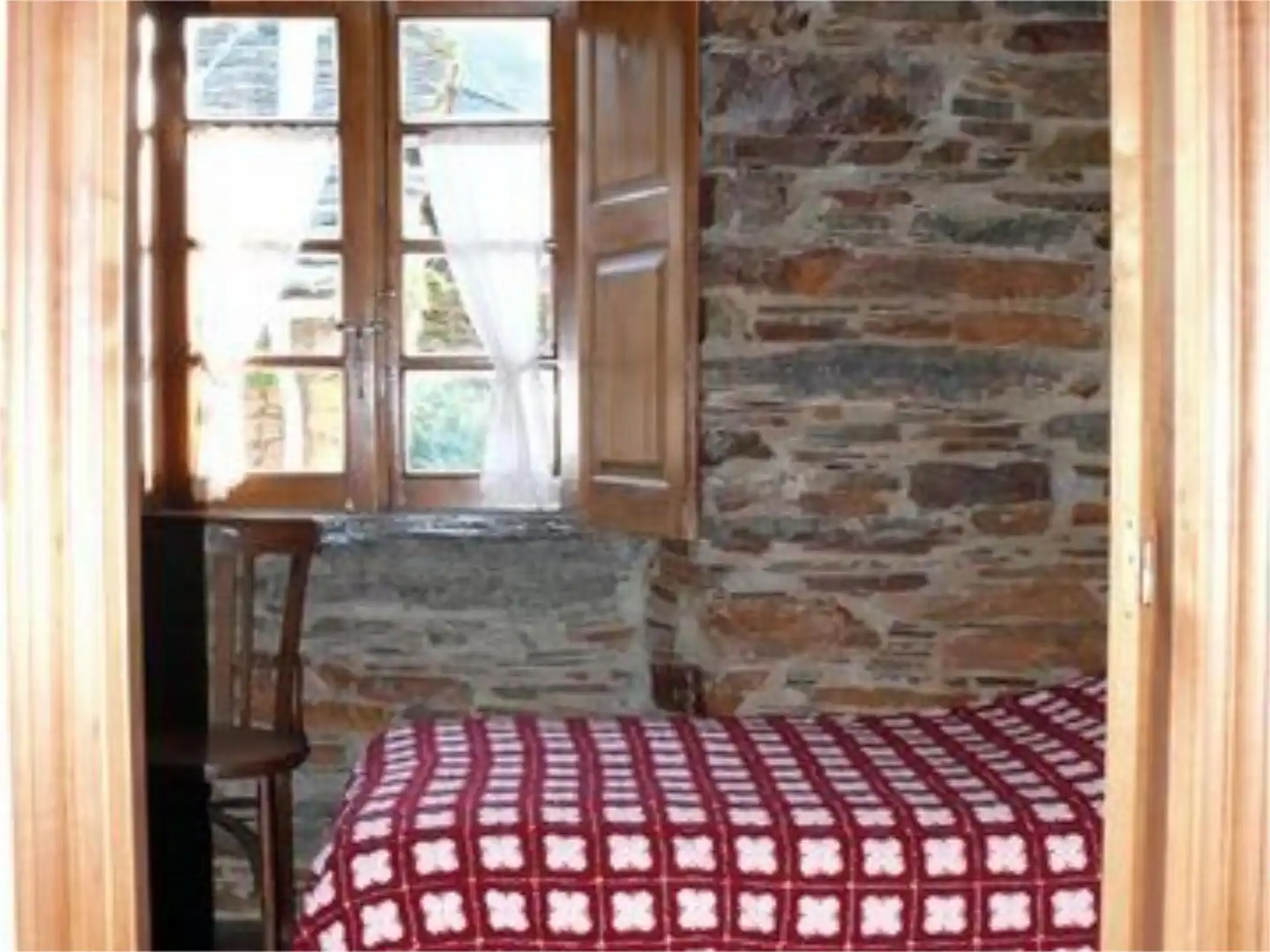 Casa adosada en venta en Rua de Curros Enriquez, 4, Navia de Suarna Habitación de Casa adosada en venta en Navia de Suarna con Aire acondicionado, Calefacción y Jardín privado
