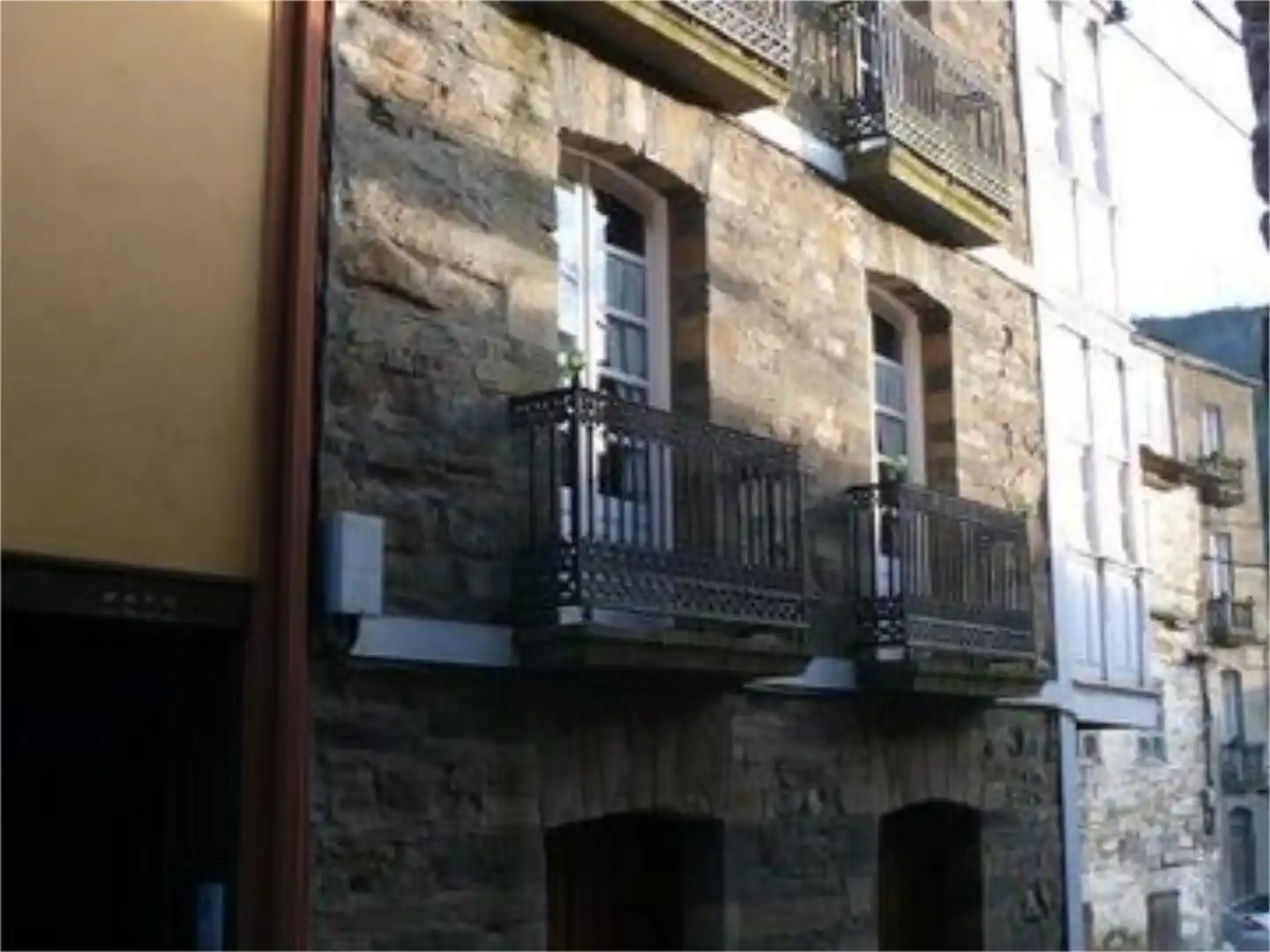 Casa adosada en venta en Rua de Curros Enriquez, 4, Navia de Suarna Vista exterior de Casa adosada en venta en Navia de Suarna con Aire acondicionado, Calefacción y Jardín privado