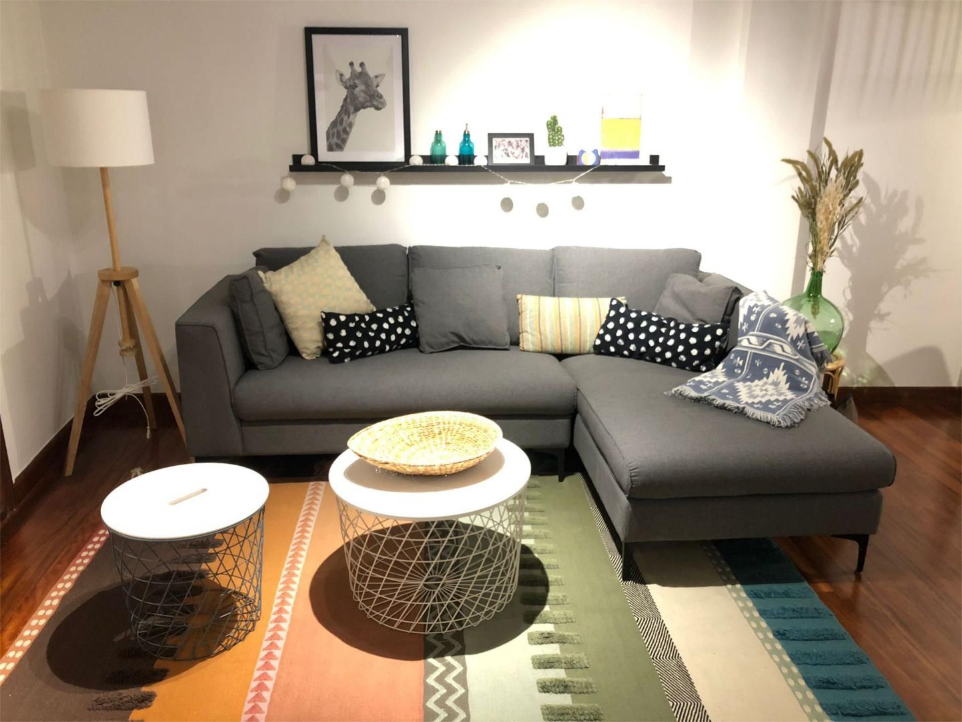 Living room of Flat to rent in Bilbao   with Heating, Parquet flooring and Furnished