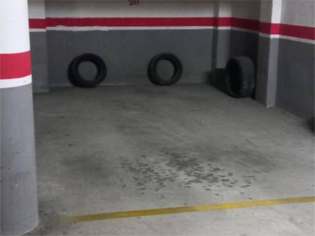 Garaje en Alquiler en Avinguda de Josep Anselm Clavé, 90 en Sant Martí Sarroca