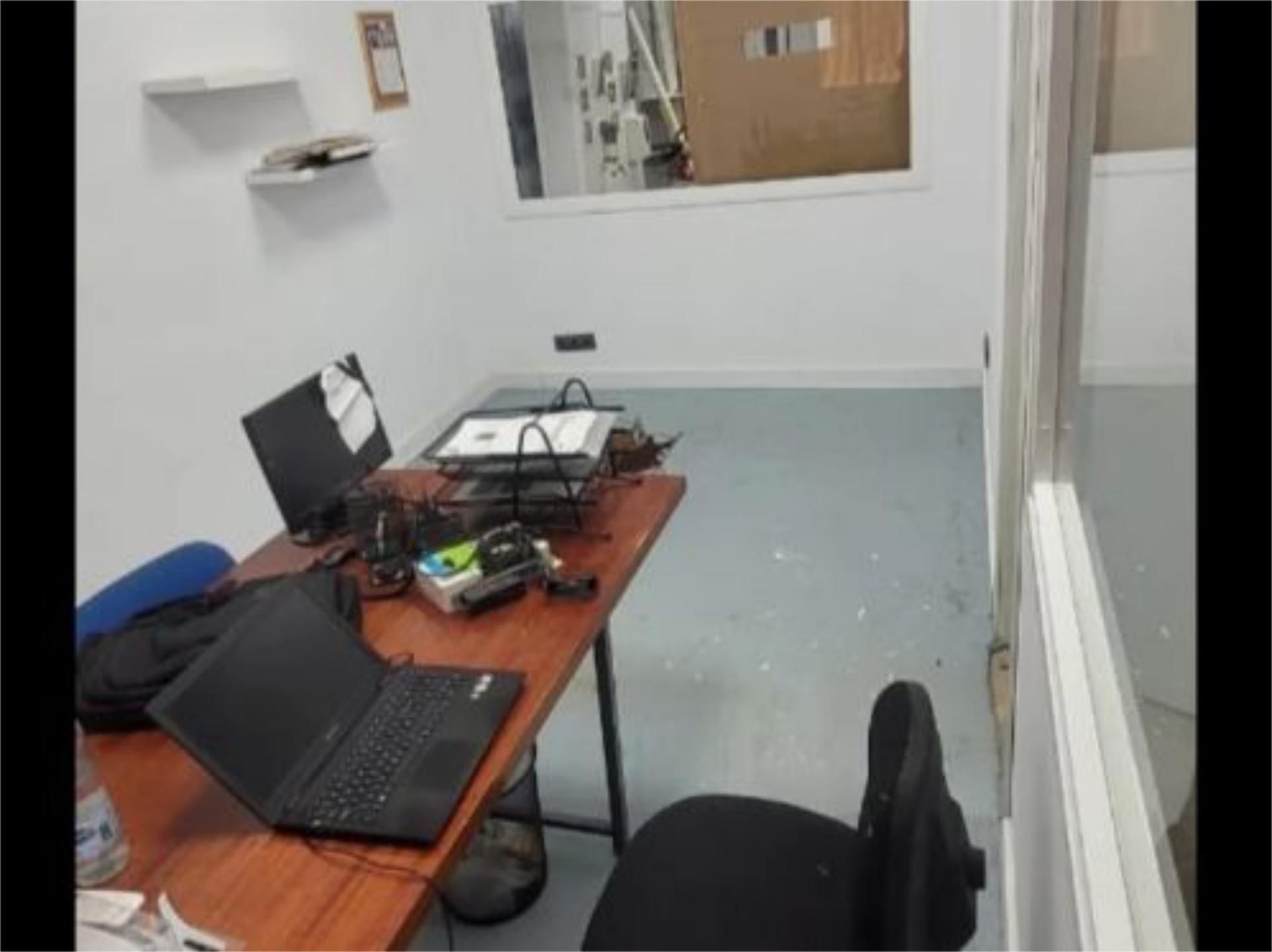 Oficina de lloguer en Montijo
