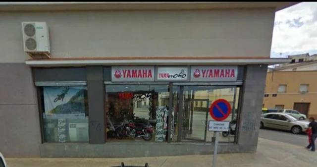 Local comercial en Alquiler en Avinguda de Béjar, 1 en Can Roca