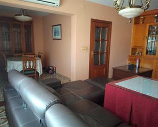 Living room of Flat for sale in Granja de Torrehermosa  with Air Conditioner and Terrace