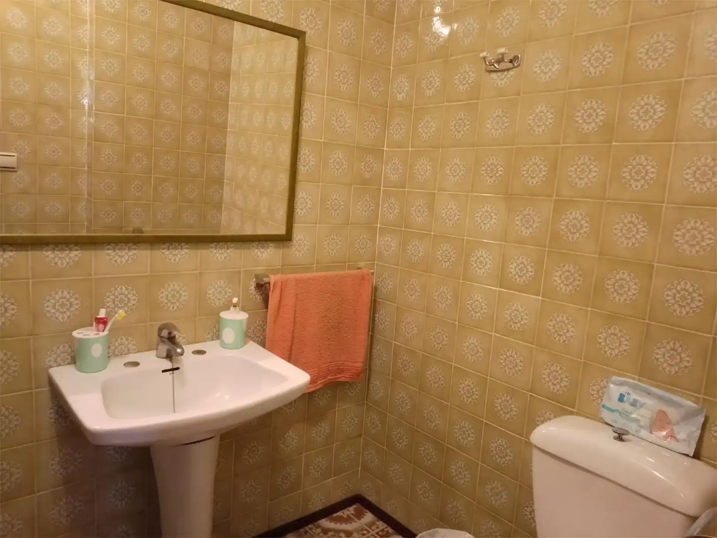 Flat for sale in Calle de la Cilla, 26, Granja de Torrehermosa Bathroom of Flat for sale in Granja de Torrehermosa with Air Conditioner, Heating and Terrace