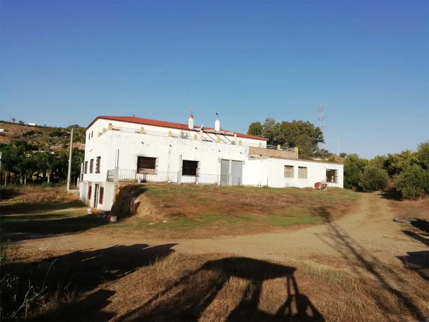 Einfamilien-Reihenhaus zum Verkauf in El Romeral - Peñón de Zapata Außenansicht von Einfamilien-Reihenhaus zum Verkauf in Alhaurín de la Torre mit Klimaanlage, Terrasse und Balkon