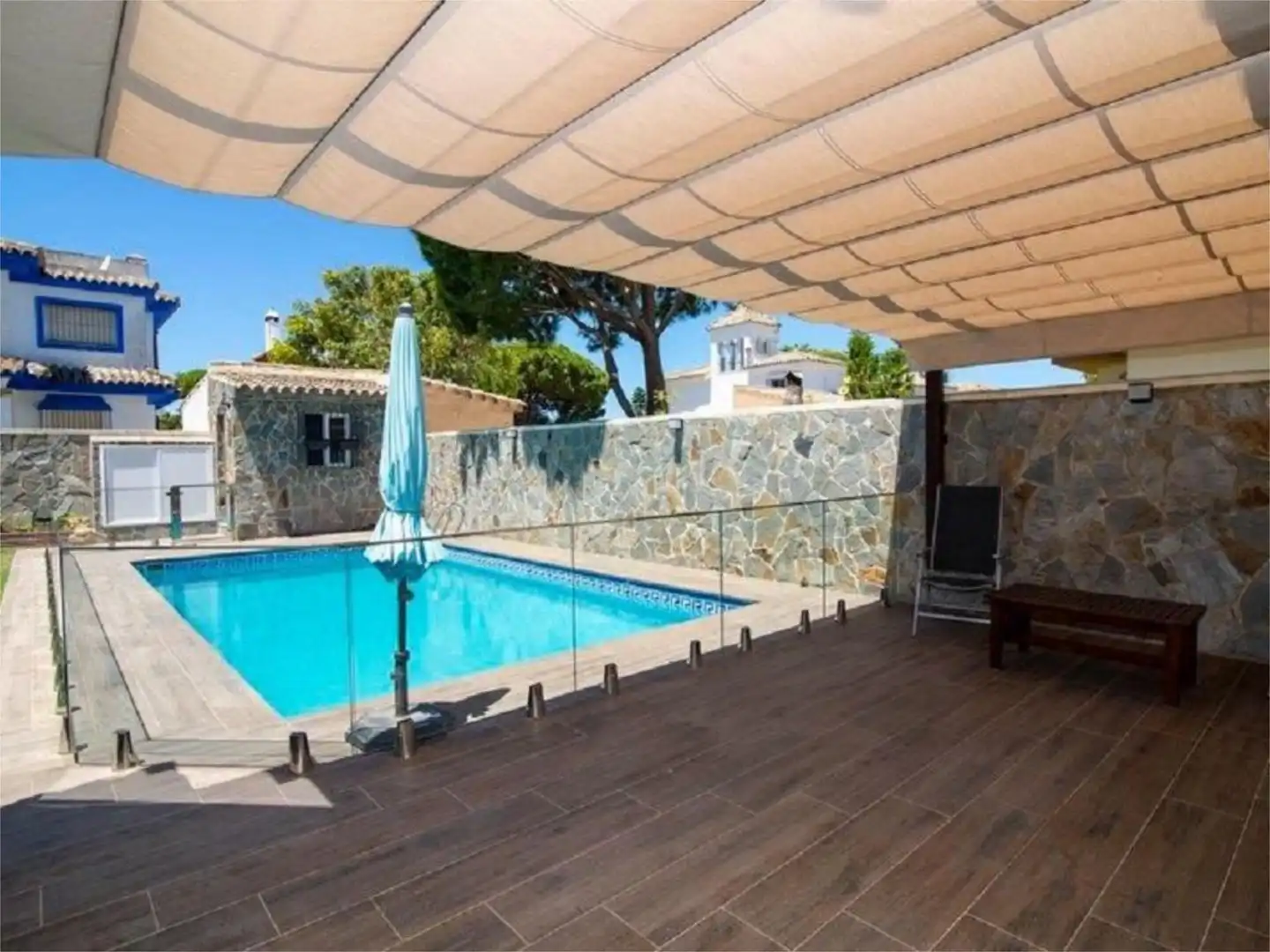 Houses for rent in Calle Bancada, 32, Sancti Petri Swimming pool of Houses for rent in Chiclana de la Frontera with Air Conditioner, Private garden and Terrace