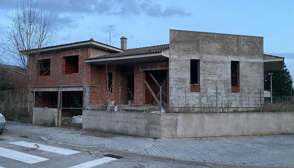 Foto 1 de Casa o xalet en venda a Avinguda Mossèn Guitart, 30, Cornellà del Terri, Girona