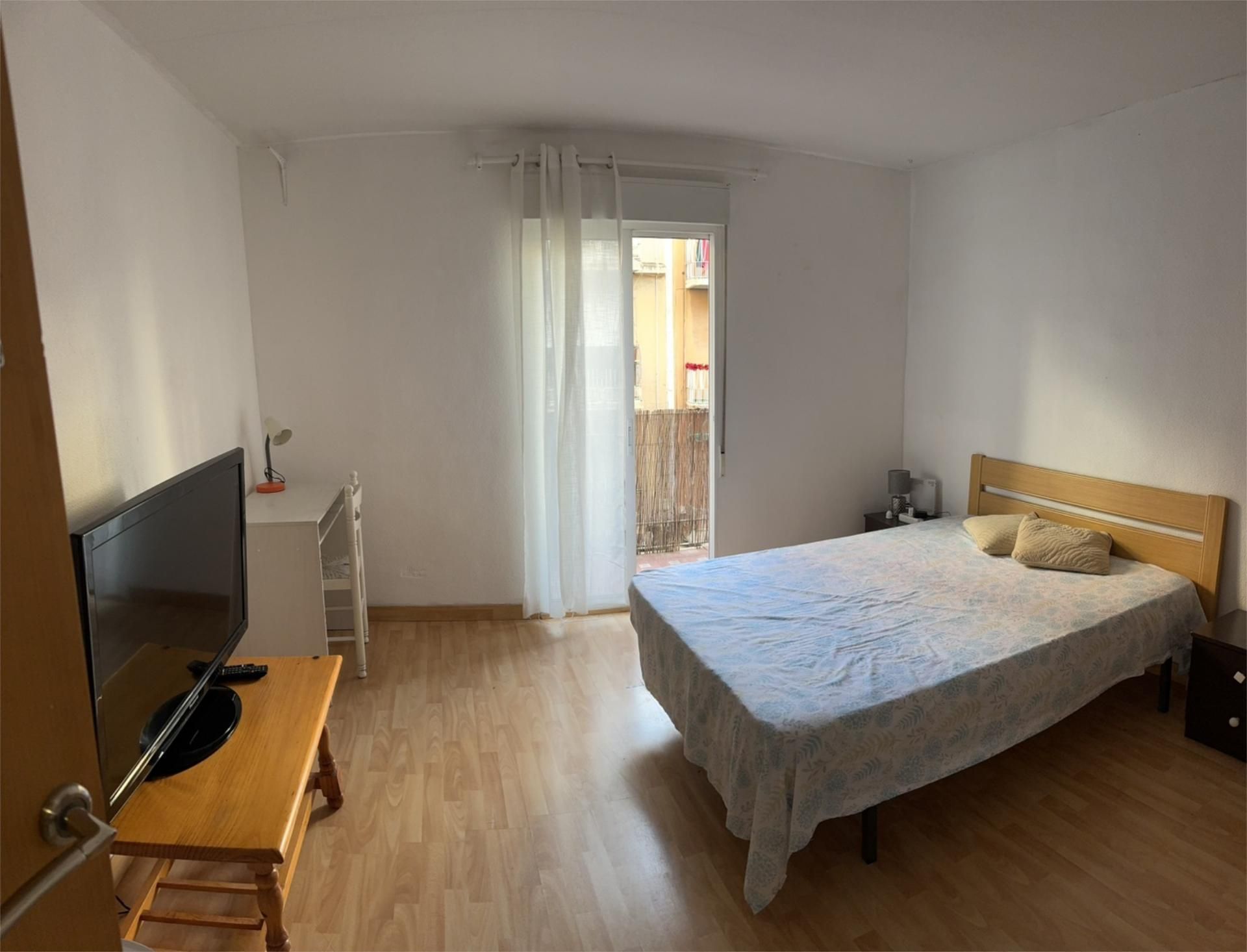 Bedroom of Study to share in Elche / Elx  with Terrace, Oven and Washing machine