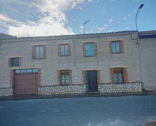 Exterior view of Country house for sale in Urdiales del Páramo  with Heating, Private garden and Parquet flooring