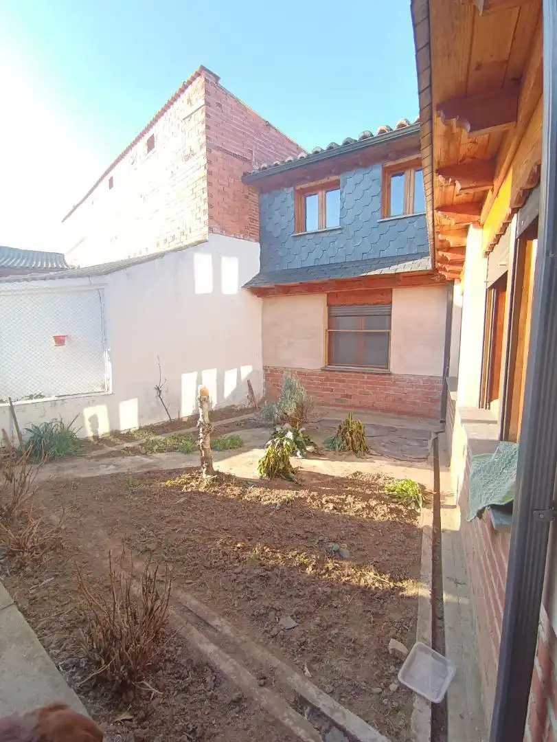 Finca rústica en venda a Calle San Martin, 17, Urdiales del Páramo Jardí de Finca rústica en venda en Urdiales del Páramo