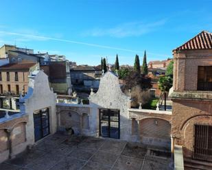 Außenansicht von Wohnung miete in Medina del Campo mit Terrasse und Balkon