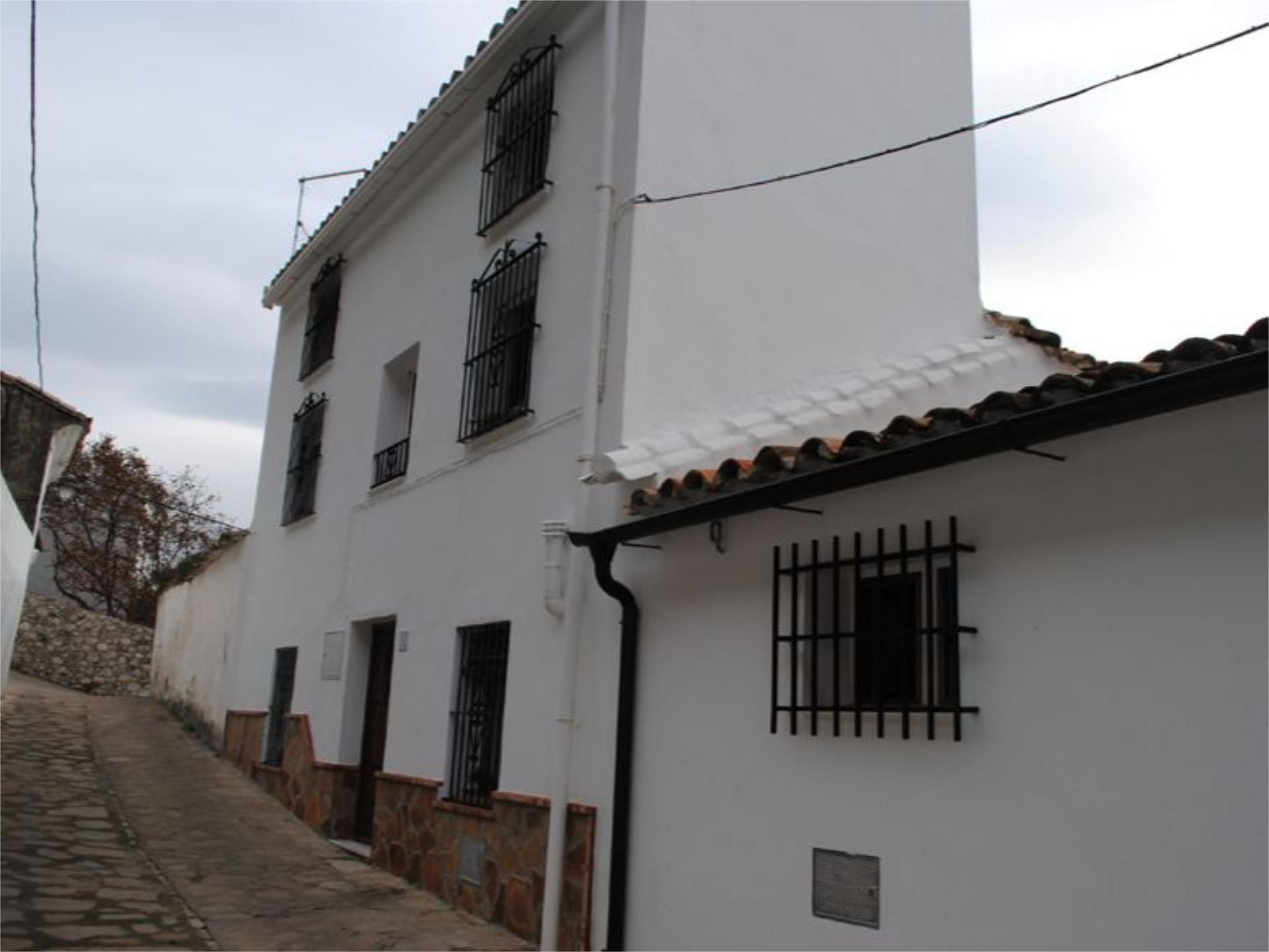 Exterior view of Single-family semi-detached for sale in Villaluenga del Rosario
