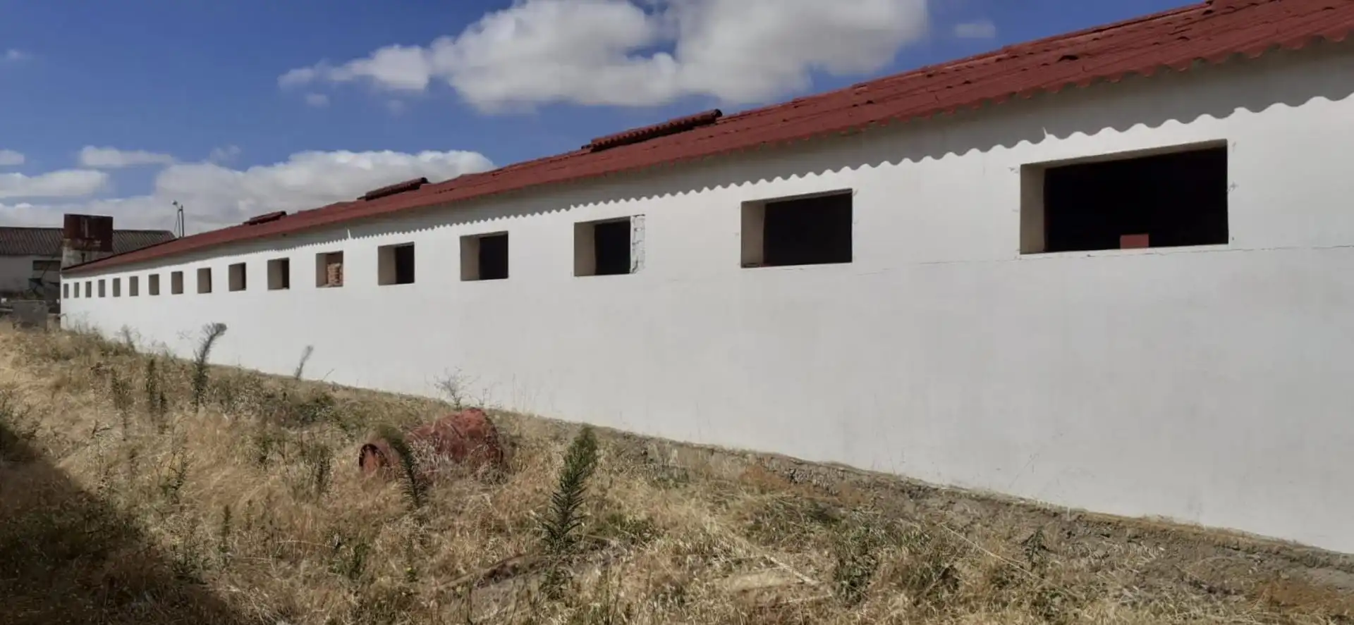 Einfamilien-Reihenhaus zum Verkauf in Santa María la Real de Nieva Außenansicht von Einfamilien-Reihenhaus zum Verkauf in Santa María la Real de Nieva mit Heizung, Privatgarten und Terrasse