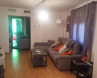 Sala d'estar de Casa adosada en venda en Torres de Berrellén amb Aire condicionat, Terrassa i Balcó