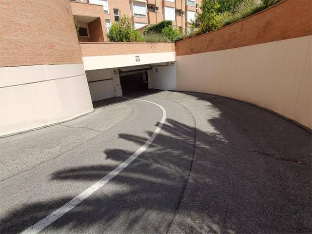 Garaje en Alquiler en Calle de Puerto Serrano, 10 en Legazpi