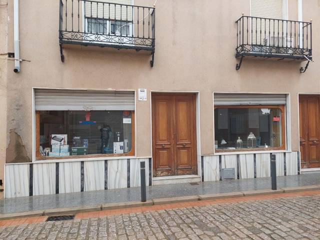 Local comercial en Venta en Calle Blas Infante, 55 en Villanueva de la Reina