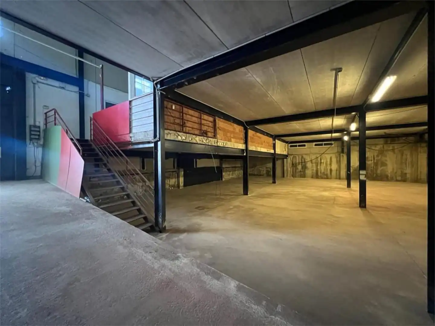 Fabrikhallen zur Miete in Carrer Obrers de Vila, 119, Pueblo Fabrikhallen zur Miete in Guardamar del Segura mit Klimaanlage