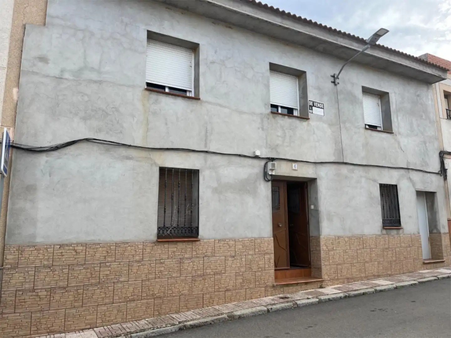 Casa adosada en venta en Avenida de Alcudia, 24, Brazatortas Vista exterior de Casa adosada en venta en Brazatortas con Terraza