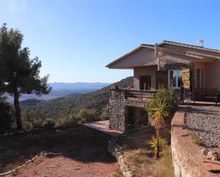 Vista exterior de Casa o xalet en venda en Caldes de Montbui amb Terrassa