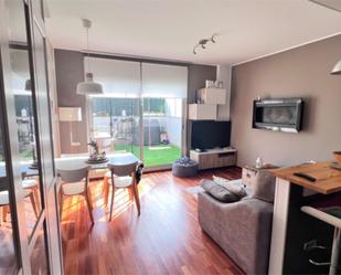 Living room of Flat for sale in Terrassa  with Air Conditioner, Heating and Parquet flooring