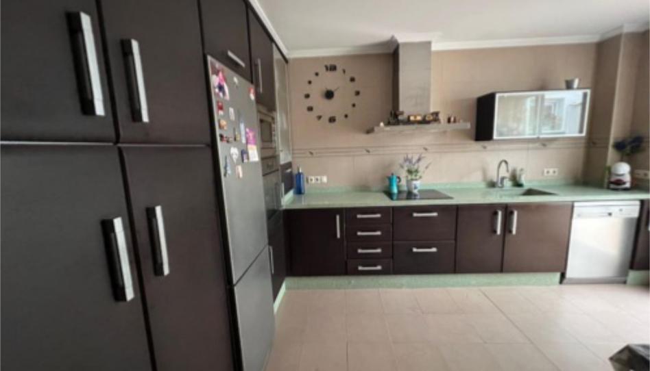 Casa adosada en venta en Avinguda Dels Reis Catòlics, 30, Alfafar, Valencia - imagen 1 Foto 1 de Casa adosada en venta en Avinguda Dels Reis Catòlics, 30, Alfafar, Valencia