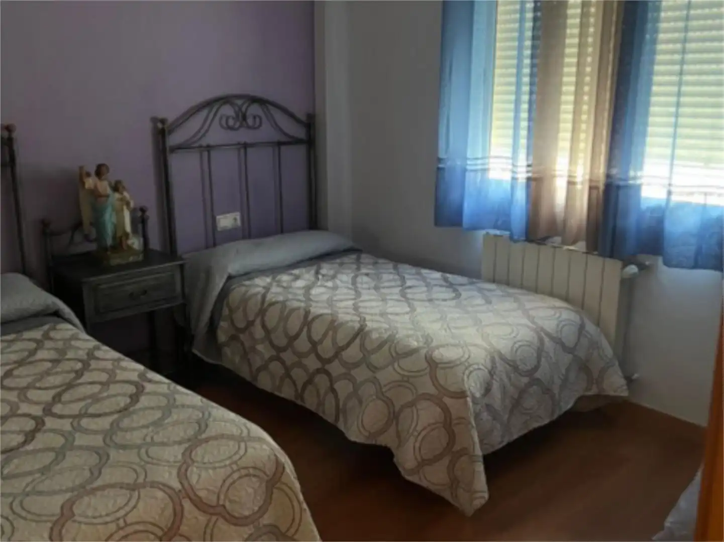 Casa adosada en venda a Avinguda Dels Reis Catòlics, 30, Alfafar Dormitori de Casa adosada en venda en Alfafar amb Aire condicionat, Terrassa i Balcó