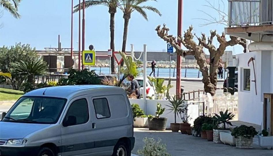 Foto 1 de Planta baixa en venda a Plaça Constitució, 5, Las Atalayas - Urmi - Cerro de Mar, Castellón