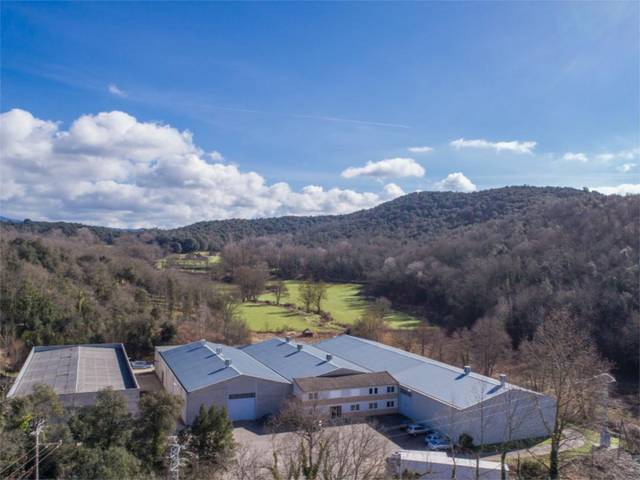 Local comercial en Venta en Vial Camino, 39 en Les Planes d'Hostoles