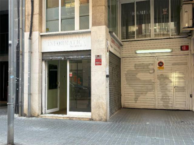 Local comercial en Alquiler en Carrer 11 de Setembre, 11 en Collblanc