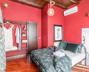 Dormitori de Apartament per a compartir en  Madrid Capital amb Terrassa i Balcó