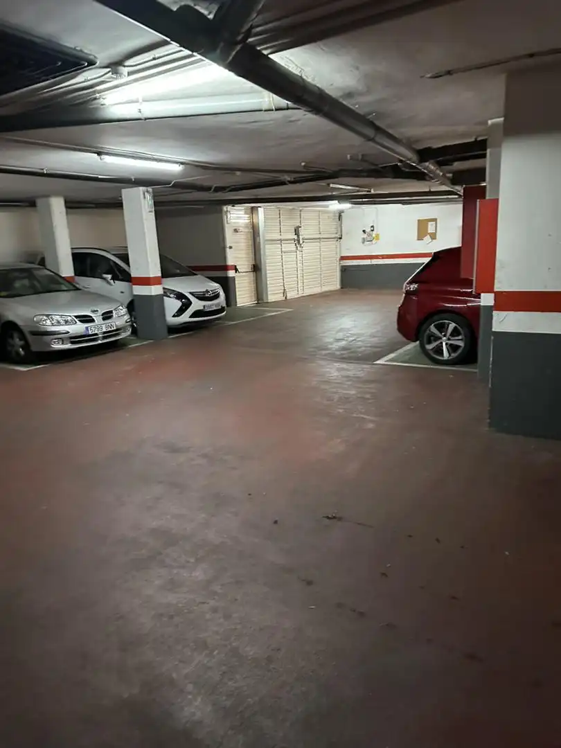 Garatge en venda a Carrer de Samaniego, 45, La Teixonera Aparcament de Garatge en venda en Barcelona