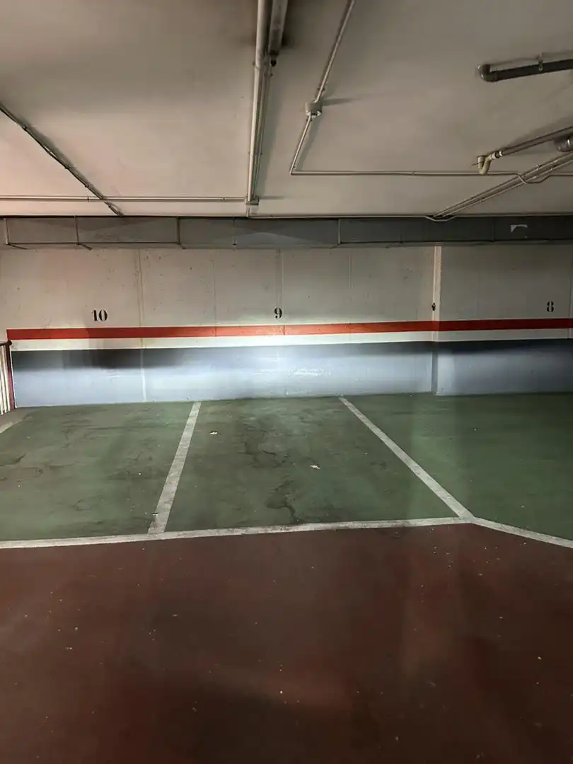 Garatge en venda a Carrer de Samaniego, 45, La Teixonera Aparcament de Garatge en venda en Barcelona