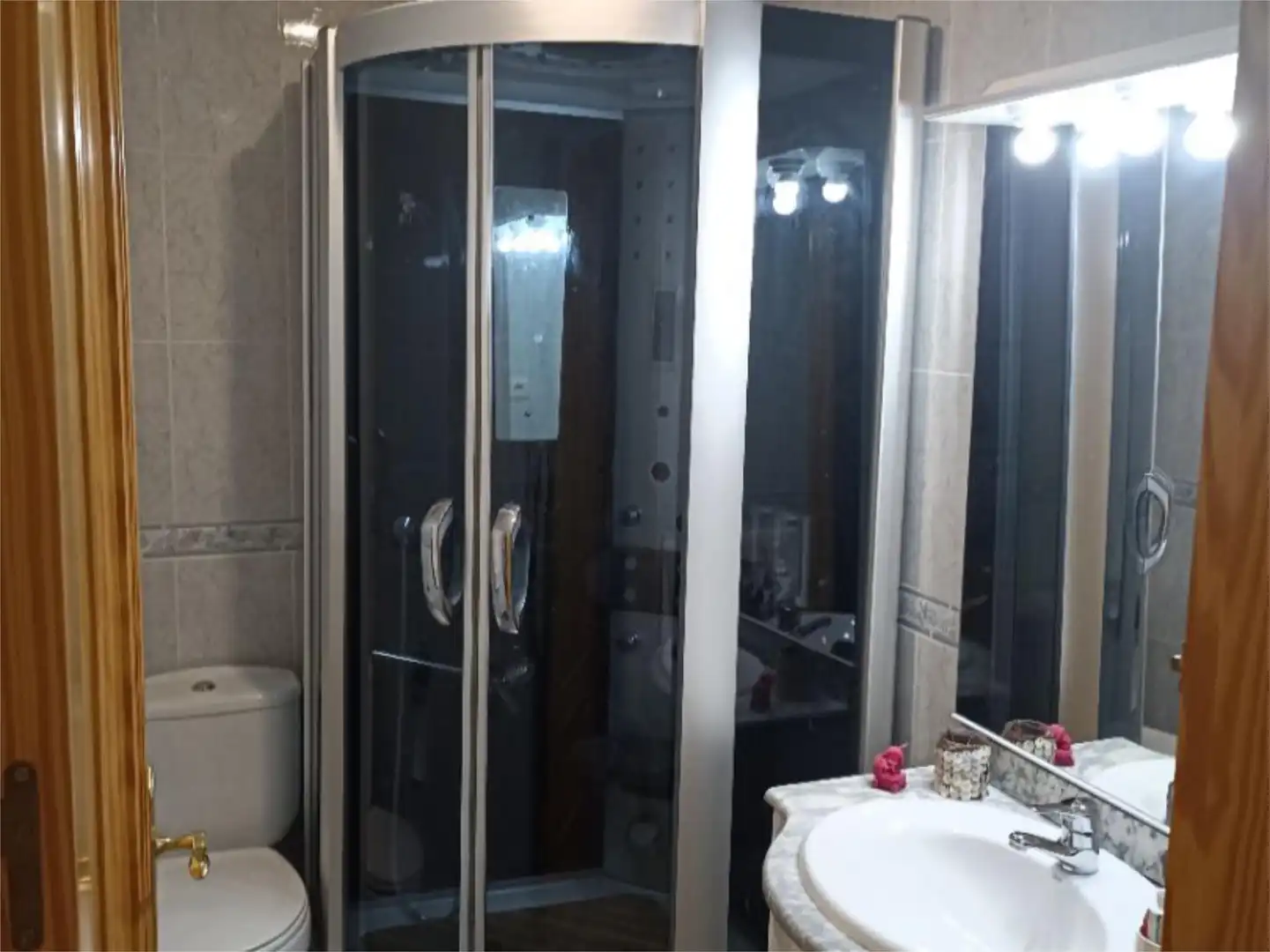 Baño de Piso en venta en Yeste con Aire acondicionado, Calefacción y Terraza