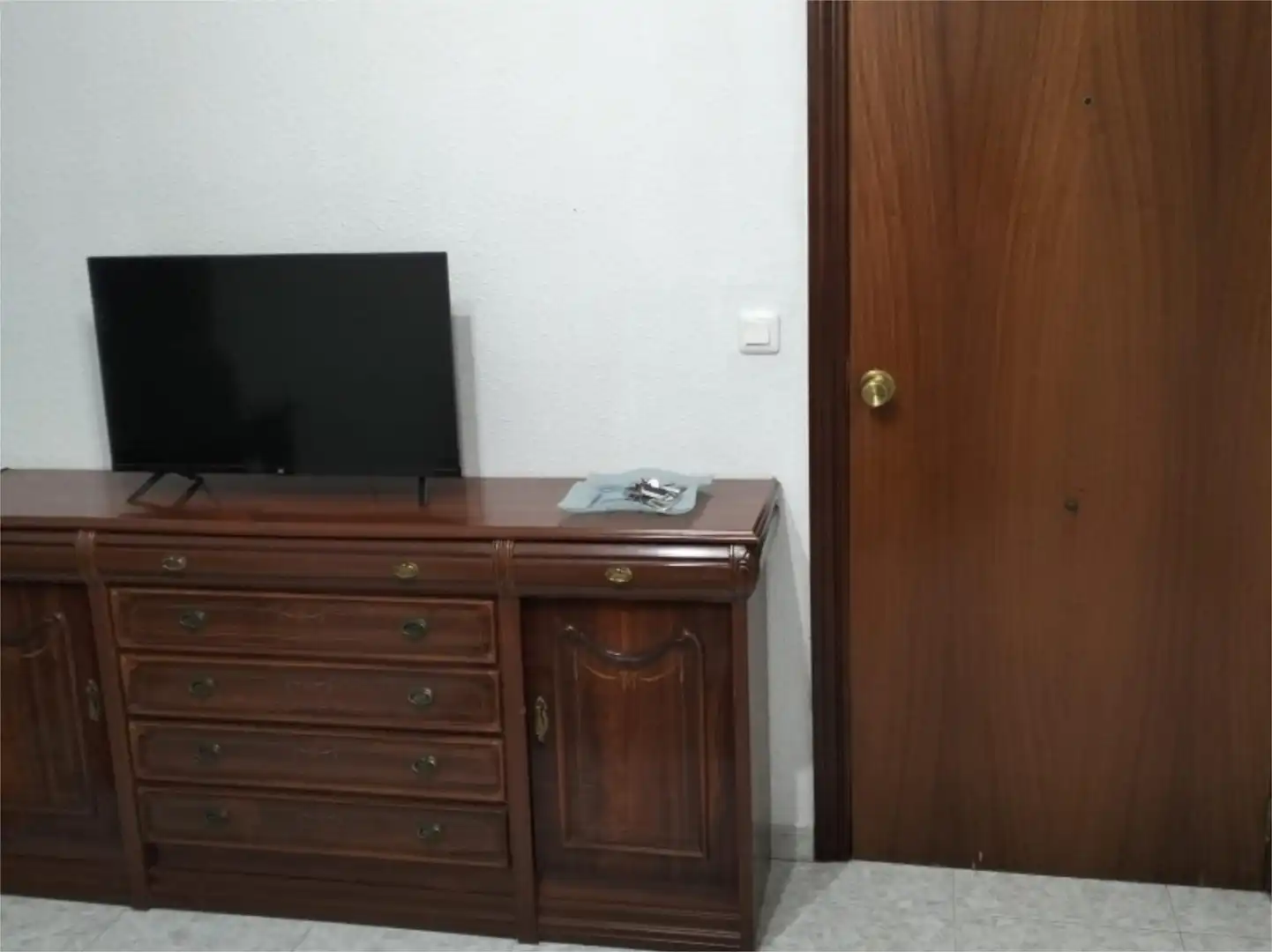Apartament de lloguer a la Viña, 16, Maria Auxiliadora - Barriada de Llera Dormitori de Apartament de lloguer en Badajoz amb Aire condicionat, Calefacció i Moblat